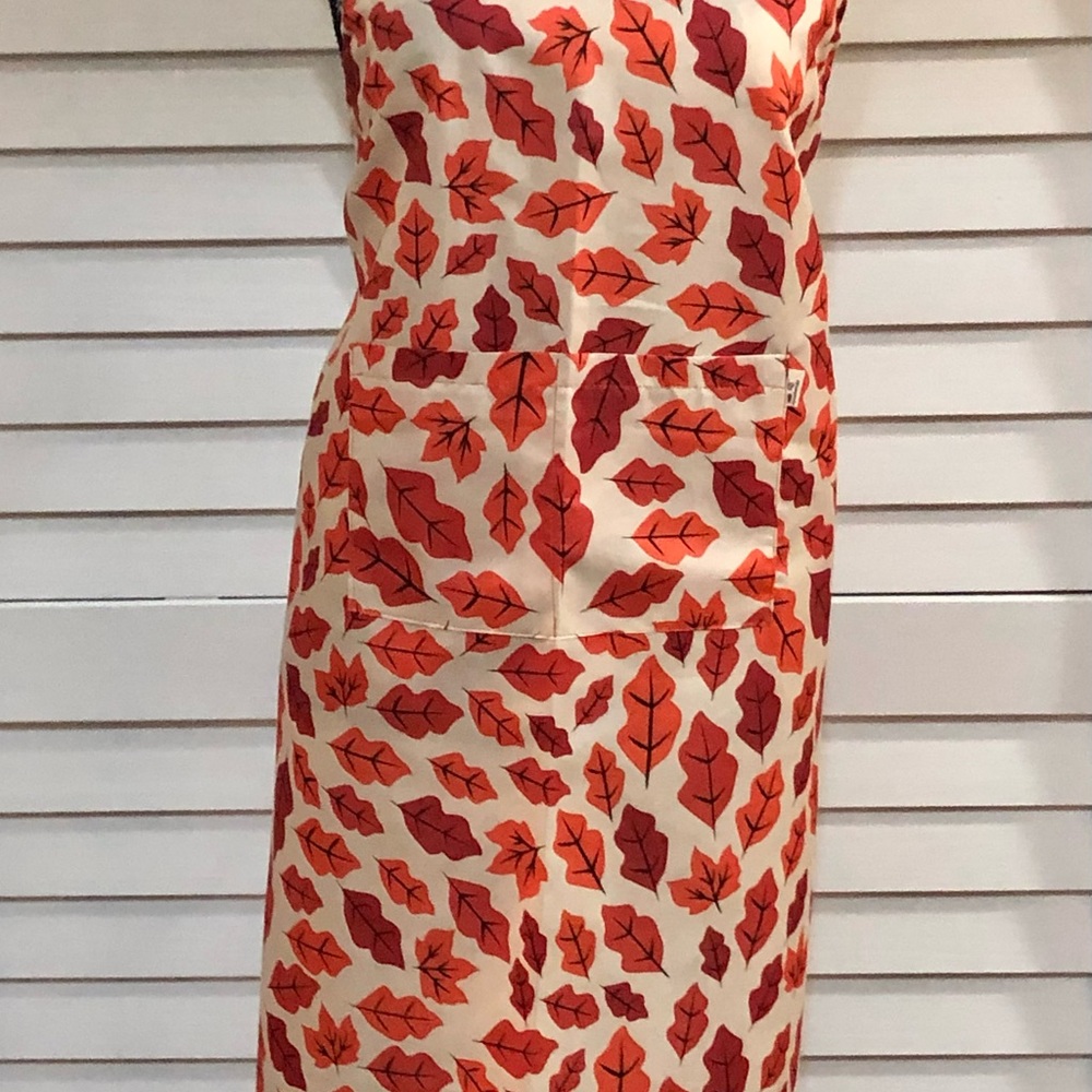 Andys Aprons - not so basic. Fall leaves - Picture 2 of 5